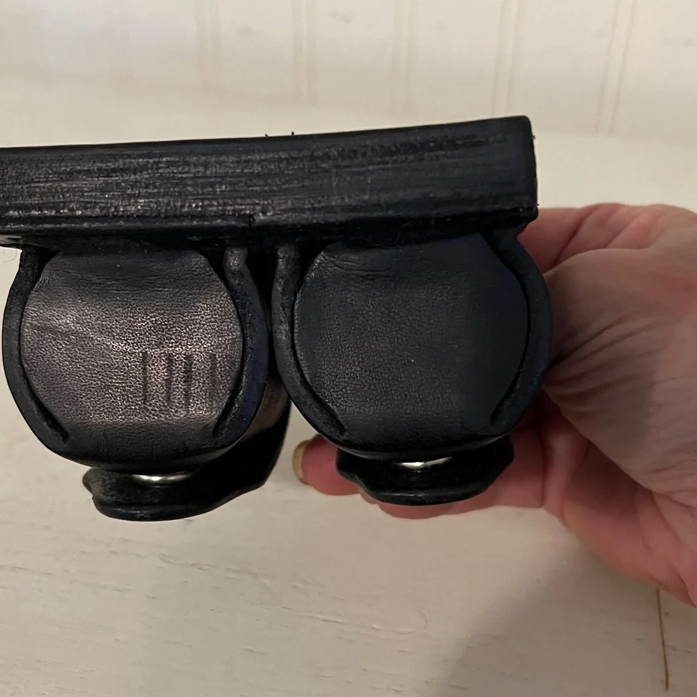 El Paso Saddlery Speedloader black leather new for belts